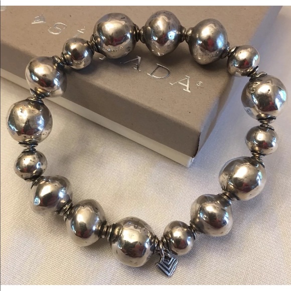 Silpada Sterling Silver Atmospheric Oxidized Beaded Bracelet B1998 - Picture 2 of 16